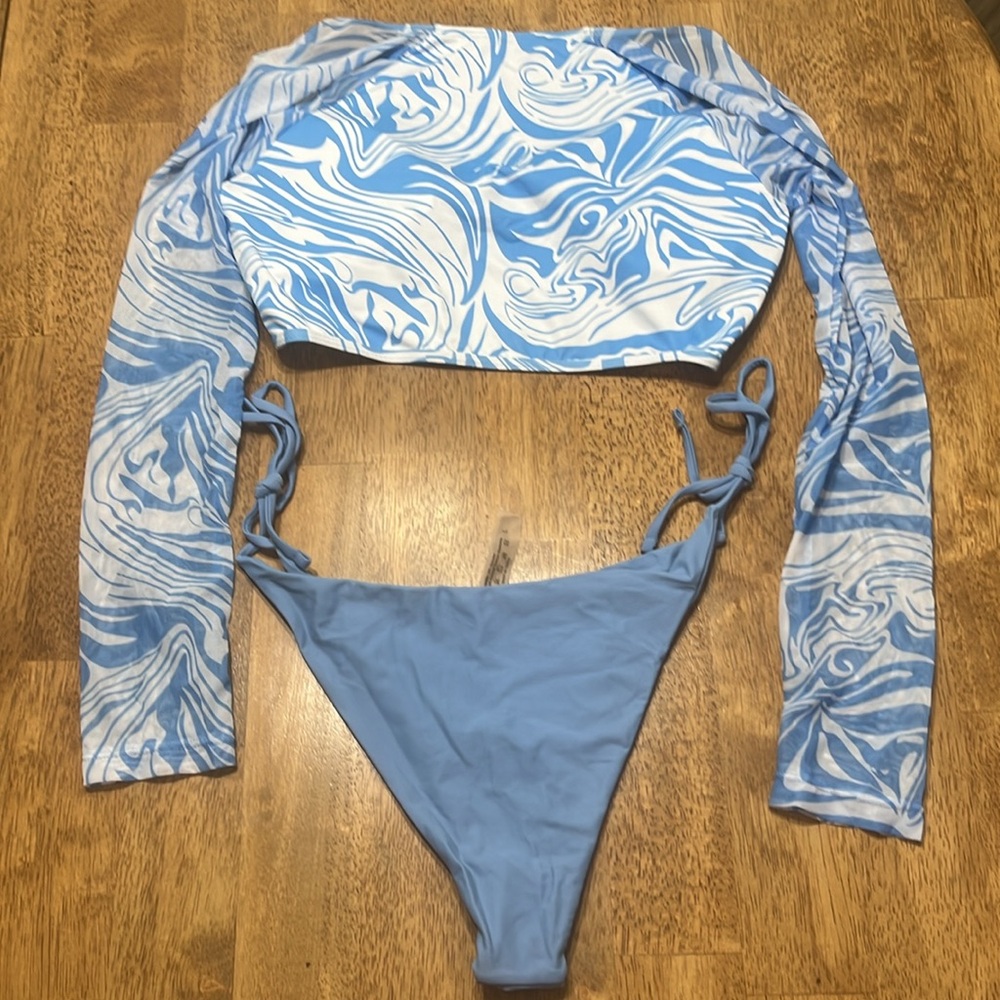 😱 New Marble Swirl 2 piece Bikini set size L - Picture 2 of 4